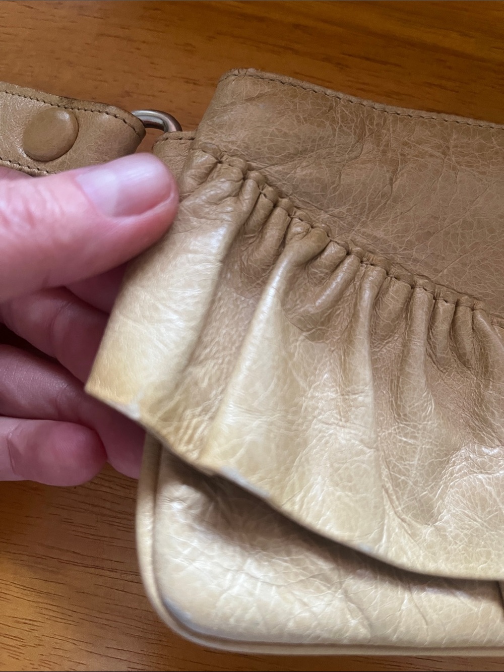 HOBO Clutch with Ruffles - Picture 9 of 16
